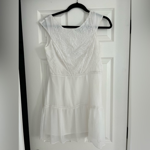 KIMCHI BLUE White Eyelet Dress - Picture 1 of 6